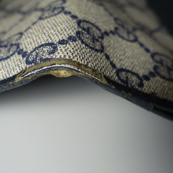 Vintage Gucci GG Blue Monogram Sherry Bi-Fold Long Wallet, Size 4.25 in x 7.5 in - Picture 15 of 16